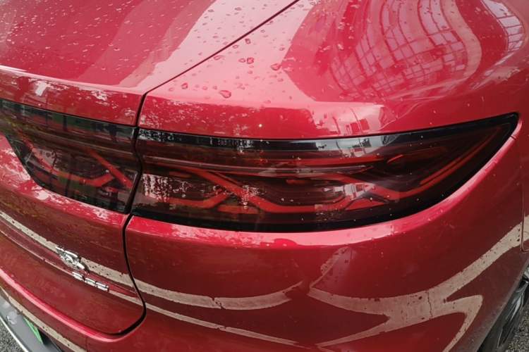 Used BYD Han 2022 EV Genesis Edition 610KM All-Wheel Drive Premium Model Right Rear Taillight
