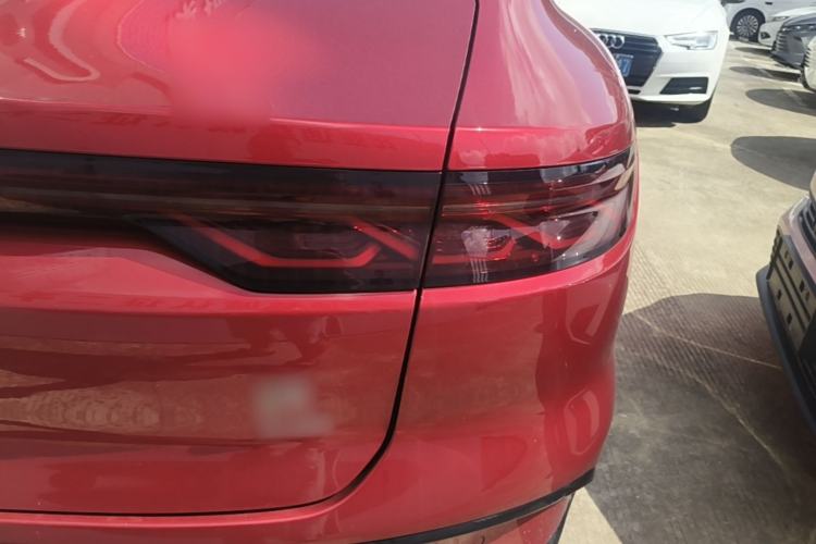 Used BYD Han 2022 EV Genesis Edition 610KM All-Wheel Drive Premium Model Right Rear Taillight