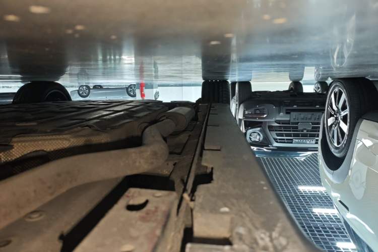 Used BYD Han 2022 DM-i 121KM Prestige Model Right Side Sill