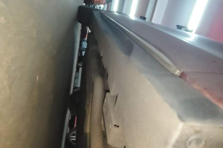 Used BYD Han 2022 DM-i 121KM Luxury Model Right Side Sill