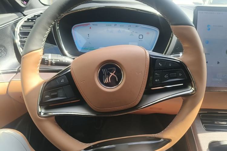 Used BYD Han 2022 EV Genesis Edition 610KM All-Wheel Drive Premium Model Steering Wheel