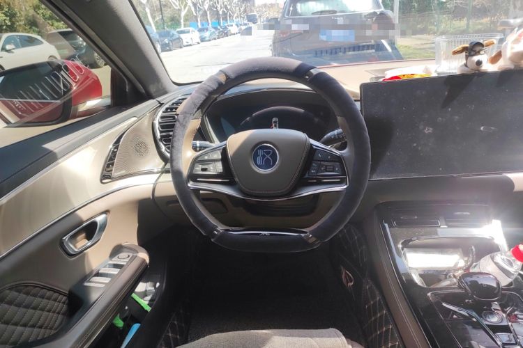 Used BYD Han 2022 DM-i 121KM Prestige Model Steering Wheel