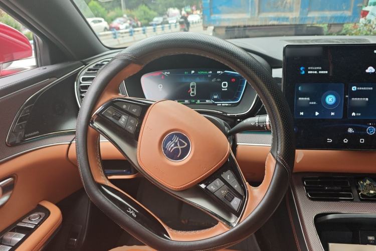 Used BYD Han 2022 DM-i 121KM Luxury Model Steering Wheel