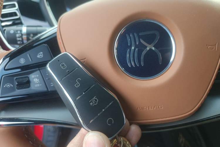 Used BYD Han 2022 DM-i 121KM Luxury Model Vehicle Key