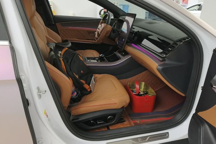 Used BYD Han 2022 EV Genesis Edition 610KM All-Wheel Drive Premium Model Right Front Seat