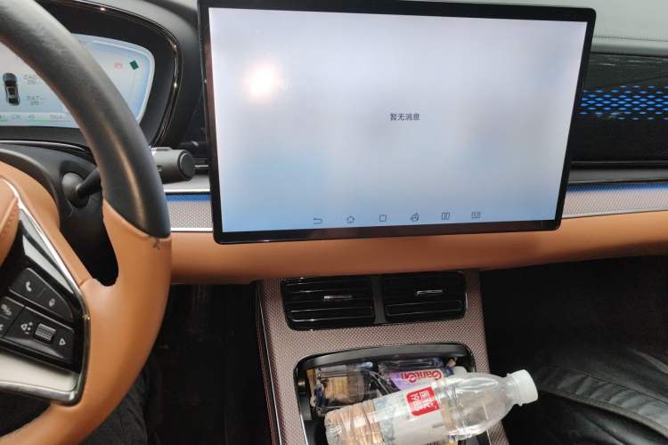 Used BYD Han 2022 DM-i 121KM Luxury Model Audio And AC Panel