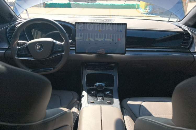 Used BYD Han 2022 EV Genesis Edition 610KM All-Wheel Drive Premium Model Center Console