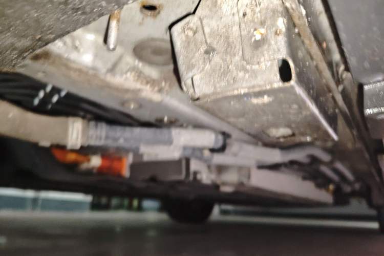 Used BYD Han 2022 DM-i 121KM Luxury Model Chassis Front Left