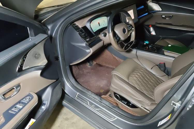 Used BYD Han 2022 DM-i 121KM Luxury Model Driver Seat