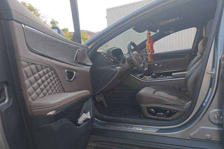 Used BYD Han 2022 DM-i 121KM Luxury Model Driver Seat