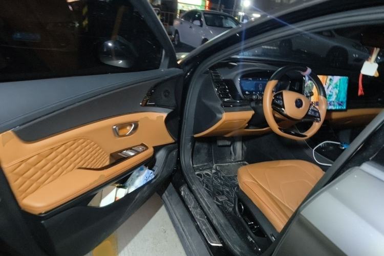 Used BYD Han 2022 DM-i 121KM Prestige Model Driver Seat