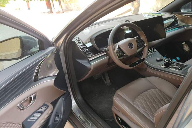Used BYD Han 2022 DM-i 121KM Luxury Model Driver Seat