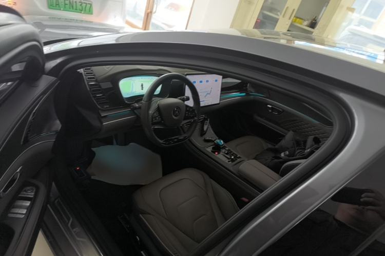 Used BYD Han 2022 DM-i 121KM Luxury Model Driver Seat