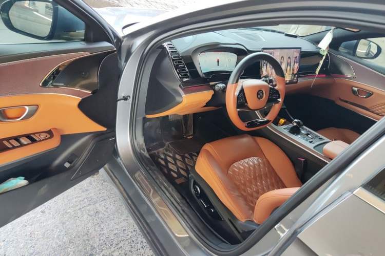 Used BYD Han 2022 DM-i 121KM Luxury Model Driver Seat