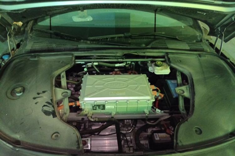Used BYD Han 2022 EV Genesis Edition 715KM Front-Wheel-Drive Prestige Model Engine Bay