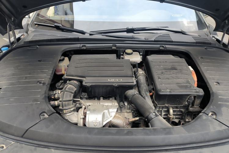 Used BYD Han 2022 DM-i 121KM Prestige Model Engine Bay