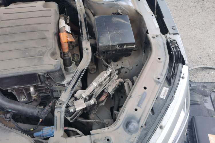 Used BYD Han 2022 DM-i 121KM Luxury Model Engine Bay Left