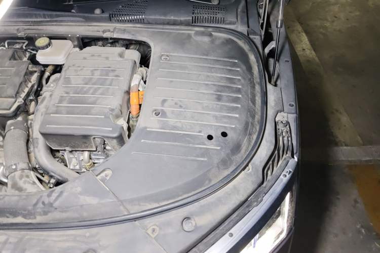 Used BYD Han 2022 DM-i 121KM Luxury Model Engine Bay Left