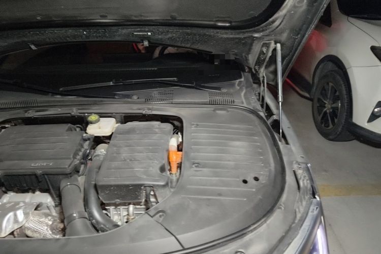 Used BYD Han 2022 DM-i 121KM Prestige Model Engine Bay Left