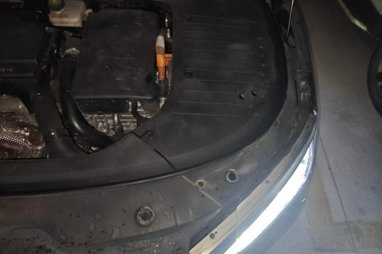 Used BYD Han 2022 DM-i 121KM Prestige Model Engine Bay Left