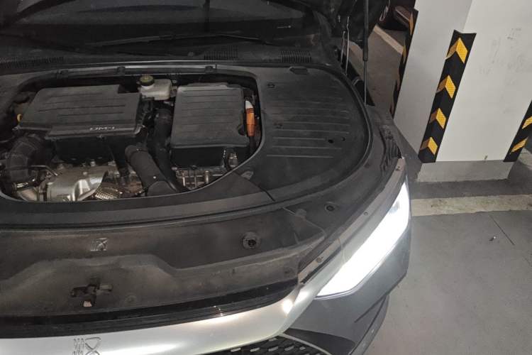 Used BYD Han 2022 DM-i 121KM Prestige Model Engine Bay Left
