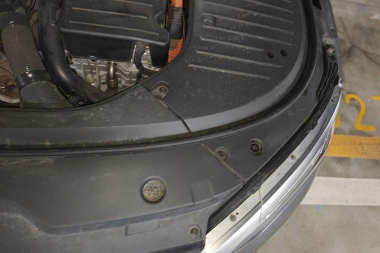 Used BYD Han 2022 DM-p 202km Four-Wheel Drive Flagship Model Engine Bay Left