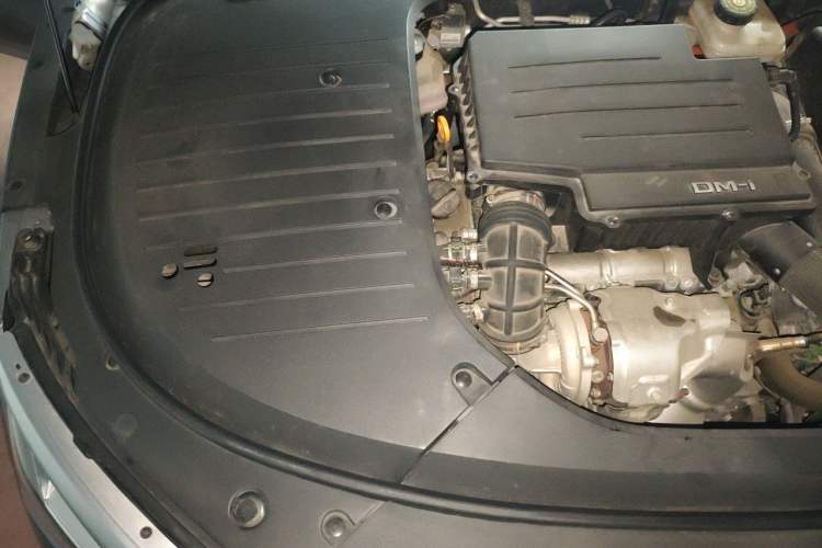 Used BYD Han 2022 DM-i 121KM Luxury Model Engine Bay Right