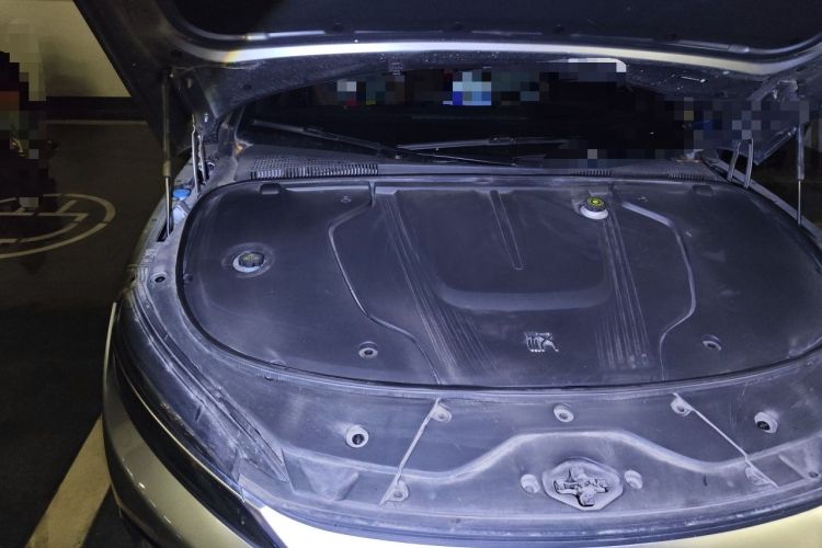 Used BYD Han 2022 EV Genesis Edition 715KM Front-Wheel-Drive Prestige Model Engine Bay Right