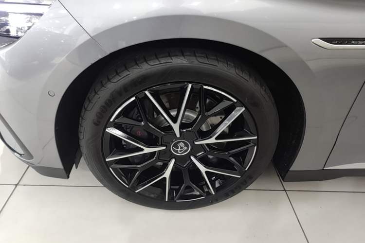 Used BYD Han 2022 EV Genesis Edition 610KM All-Wheel Drive Premium Model Exterior 4
