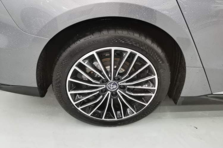 Used BYD Han 2022 DM-i 121KM Luxury Model Exterior 5