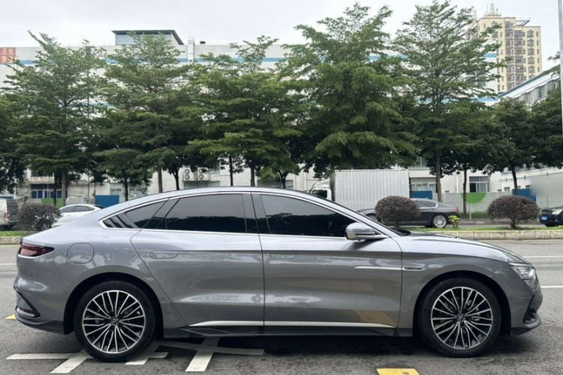 Used BYD Han 2022 DM-i 121KM Luxury Model Exterior 5