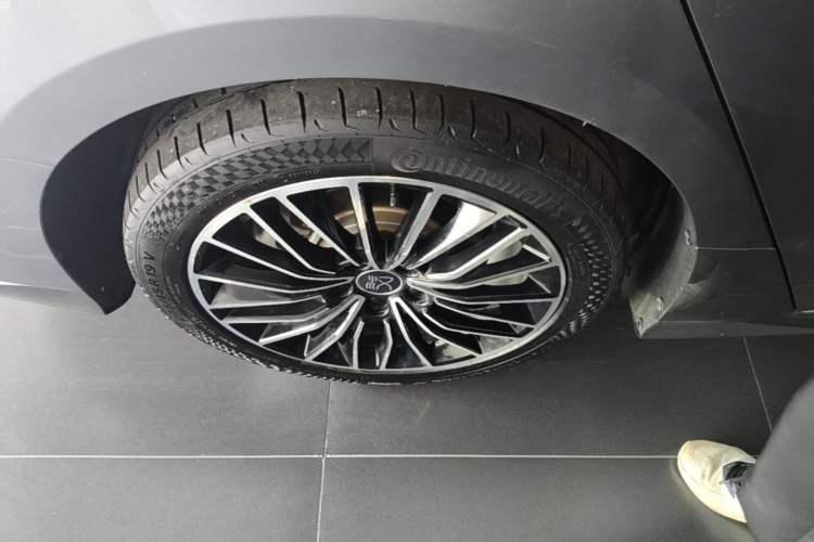 Used BYD Han 2022 DM-i 121KM Prestige Model Exterior 5