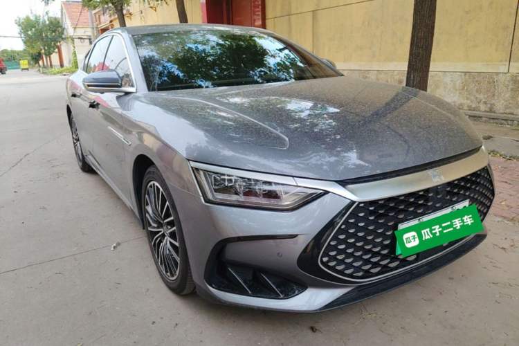 Used BYD Han 2022 DM-i 121KM Luxury Model Front Right 45 Deg