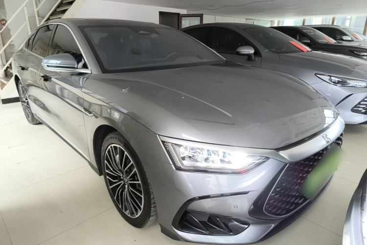 Used BYD Han 2022 DM-i 121KM Luxury Model Front Right 45 Deg