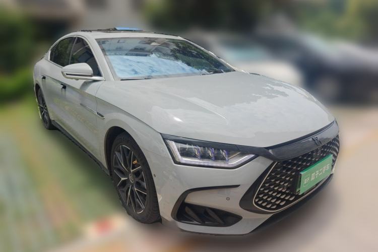 Used BYD Han 2022 DM-p 202km Four-Wheel Drive Flagship Model Front Right 45 Deg
