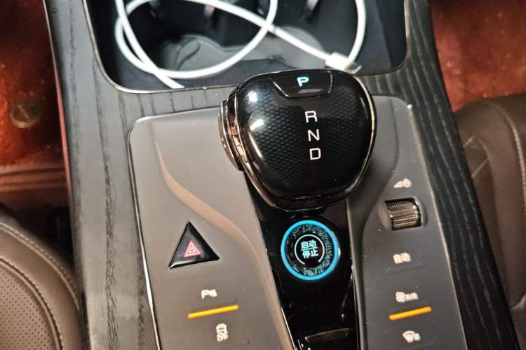 Used BYD Han 2022 DM-i 121KM Luxury Model Gear Lever