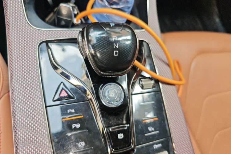 Used BYD Han 2022 DM-i 242km Flagship Model Gear Lever