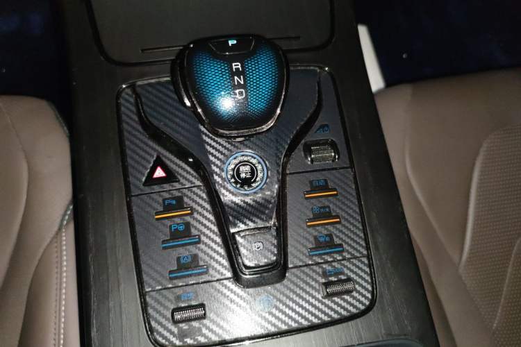 Used BYD Han 2022 EV Genesis Edition 610KM All-Wheel Drive Premium Model Gear Lever