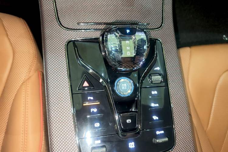 Used BYD Han 2022 EV Genesis Edition 610KM All-Wheel Drive Premium Model Gear Lever