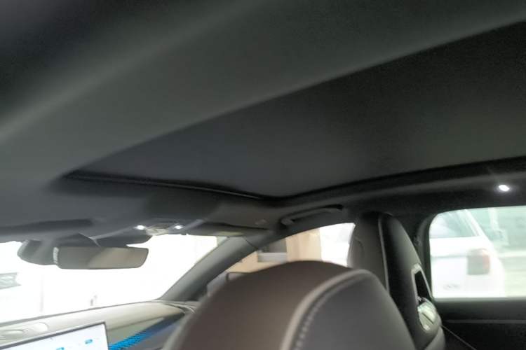 Used BYD Han 2022 DM-i 121KM Luxury Model Headliner