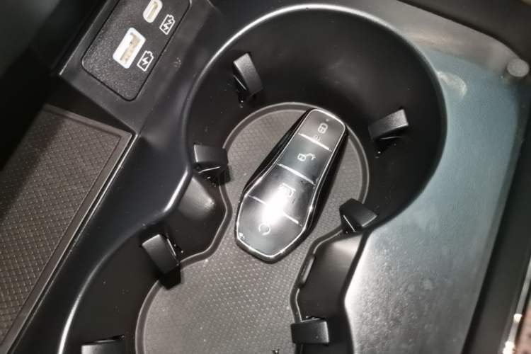 Used BYD Han 2022 DM-i 121KM Luxury Model Interior 1