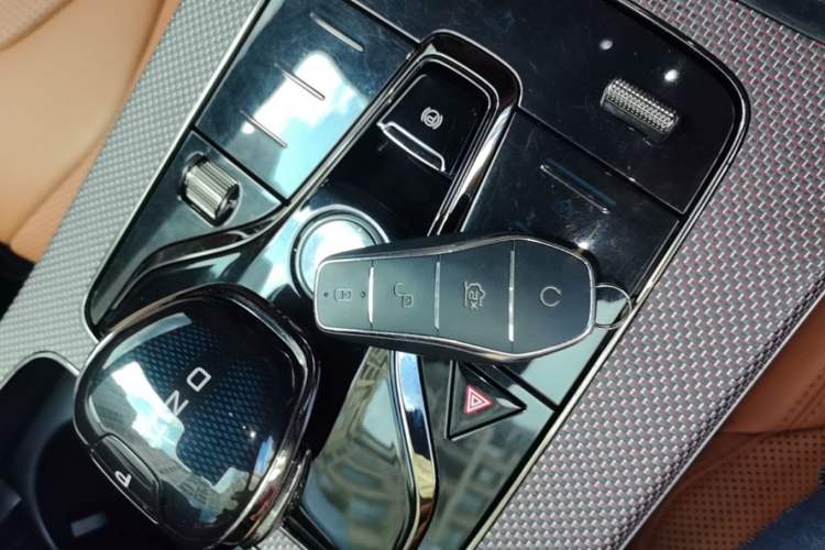 Used BYD Han 2022 DM-i 121KM Luxury Model Interior 1