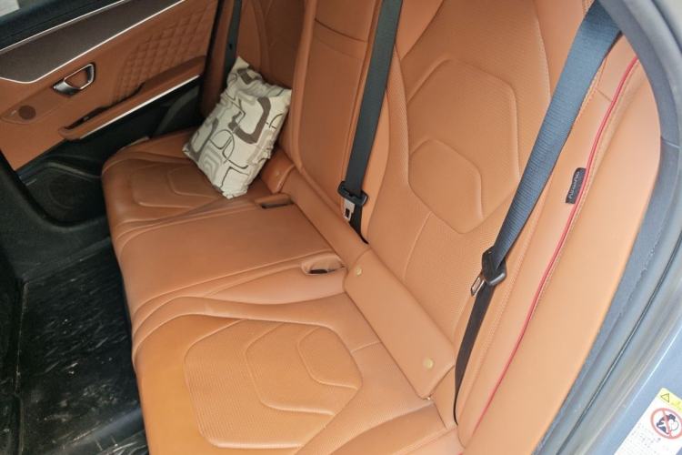 Used BYD Han 2022 DM-i 242km Flagship Model Left Rear Seat