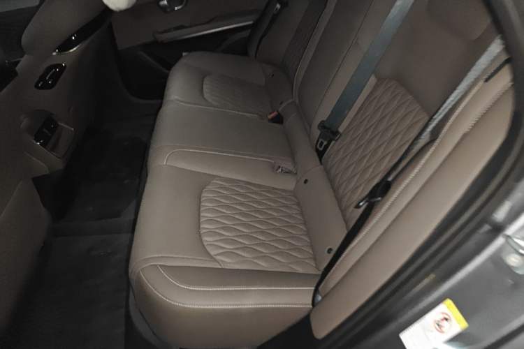 Used BYD Han 2022 DM-i 121KM Prestige Model Left Rear Seat