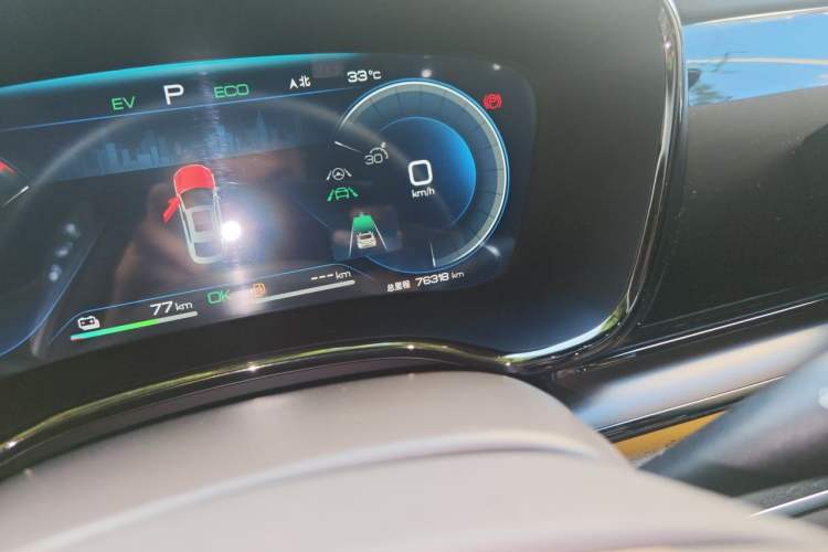 Used BYD Han 2022 DM-i 121KM Luxury Model Odometer Close Up