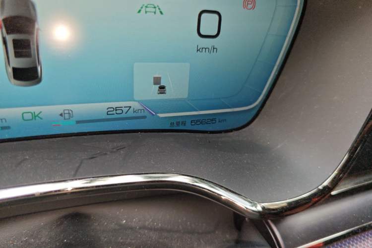 Used BYD Han 2022 DM-i 242km Flagship Model Odometer Close Up