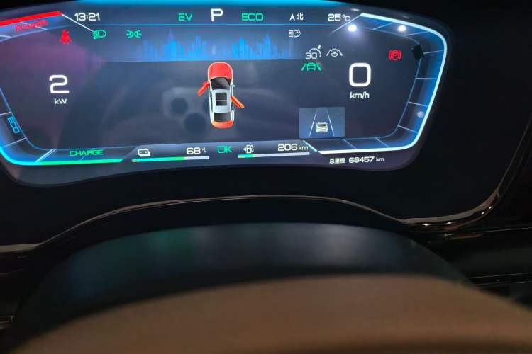 Used BYD Han 2022 DM-i 121KM Prestige Model Odometer Close Up