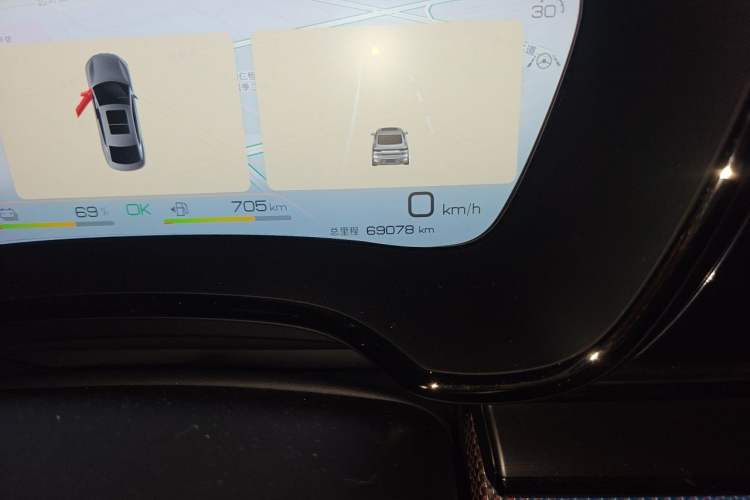 Used BYD Han 2022 DM-p 202km Four-Wheel Drive Flagship Model Odometer Close Up
