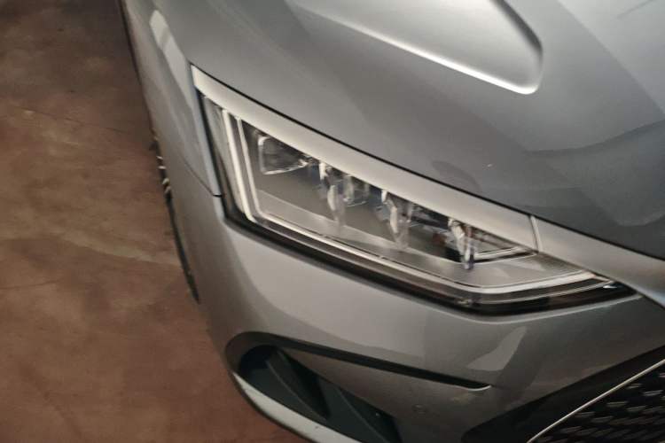 Used BYD Han 2022 DM-i 121KM Luxury Model Right Front Headlight