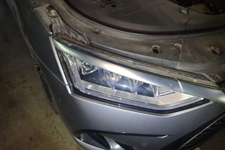 Used BYD Han 2022 DM-i 121KM Luxury Model Right Front Headlight